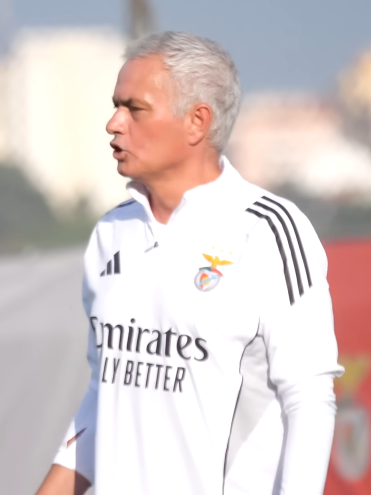 Jose-mourinho-benfica-sep2025-2